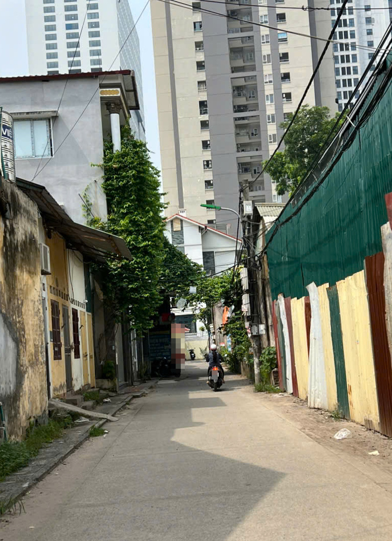 BÁN ĐẤT TẠI ĐƯỜNG HỒ TÙNG MẬU - HÀNG XÓM KHU ĐÔ THỊ GOLDMAK CITY